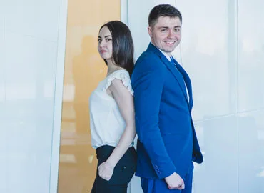 Personal Development and Professional Guidance Services. - 问鼎h5